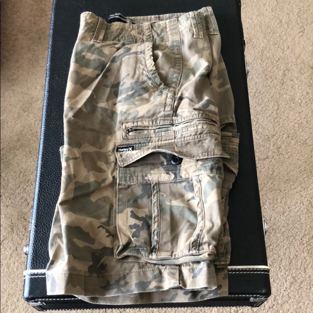 Hurley Cargo Shorts Size 36